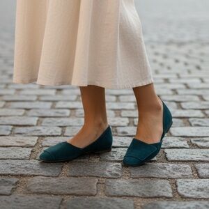 Sarto by Franco Sarto Women's Teal Suede Flats Size 7